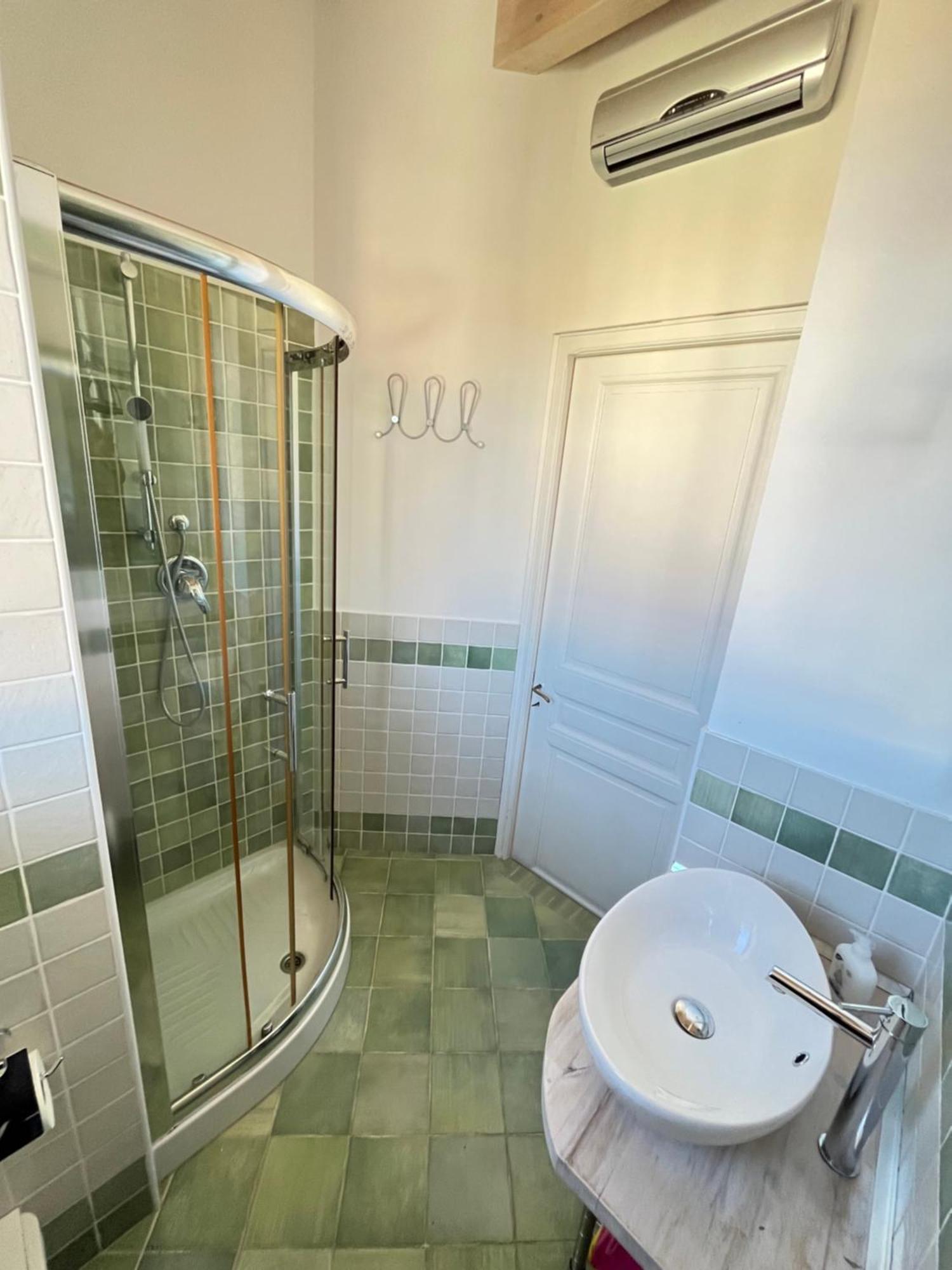Maison Re- Splendido Appartamento Centro Mentone Bagian luar foto