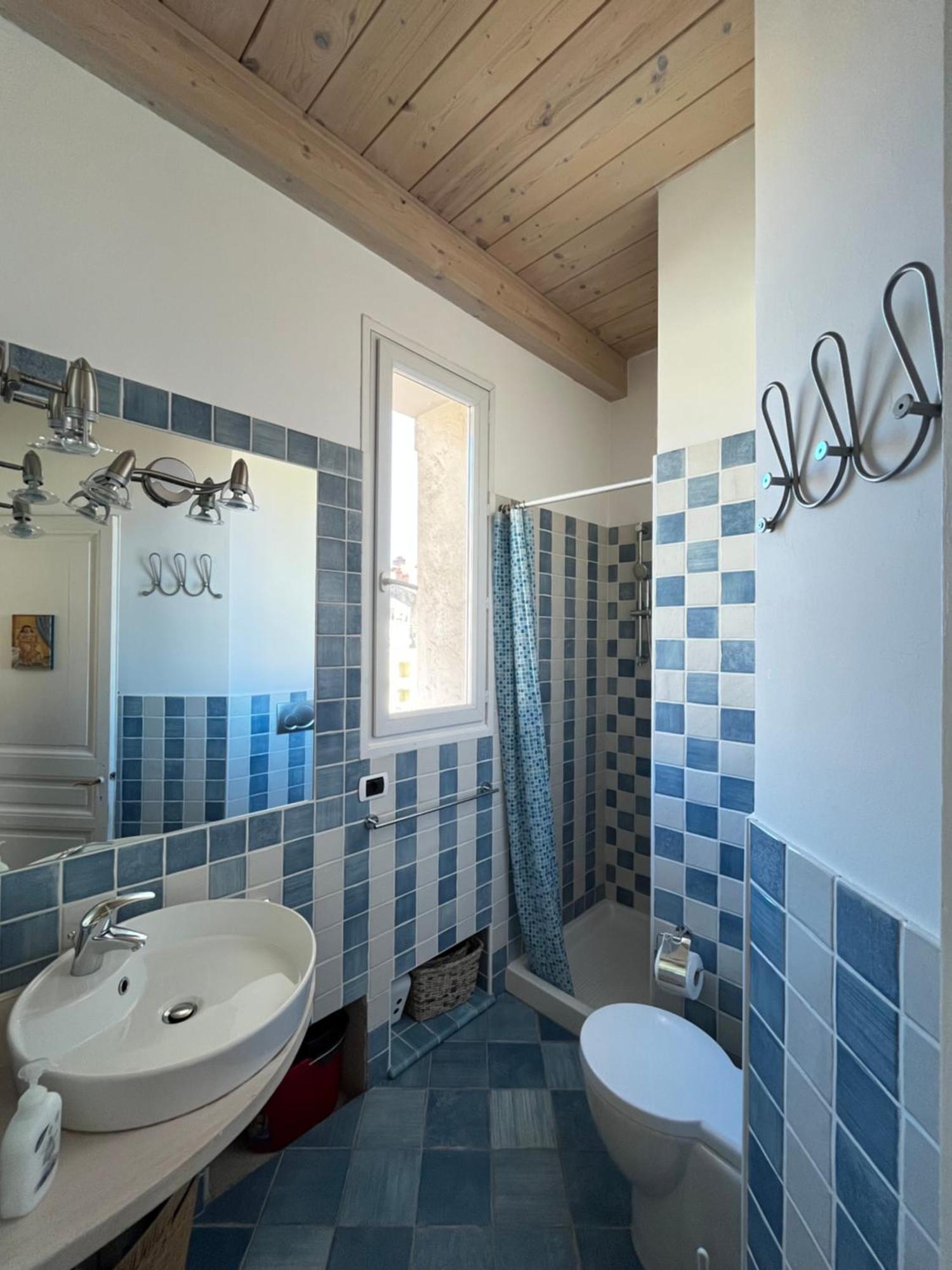 Maison Re- Splendido Appartamento Centro Mentone Bagian luar foto